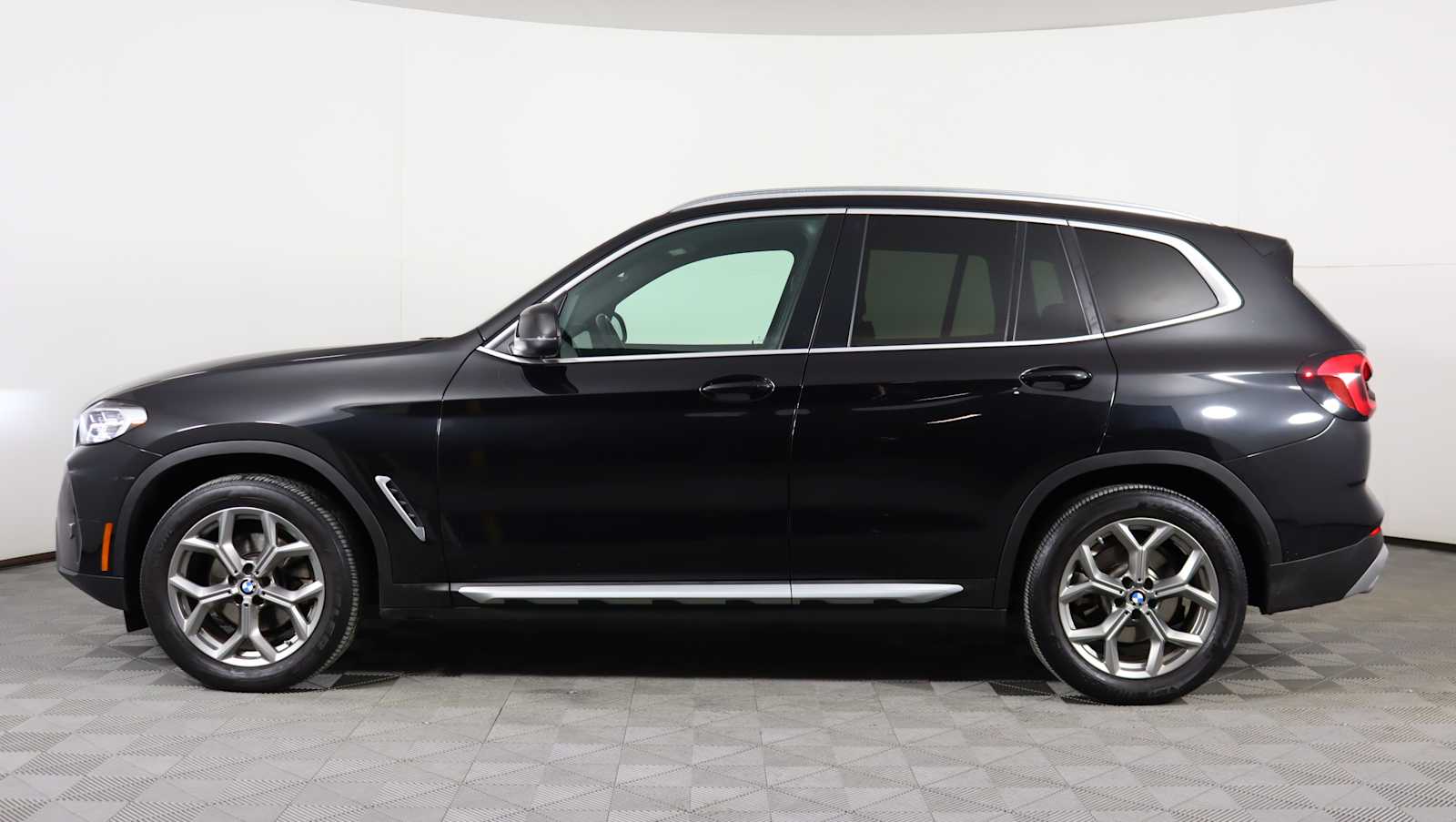 used 2023 BMW X3 car, priced at $36,657