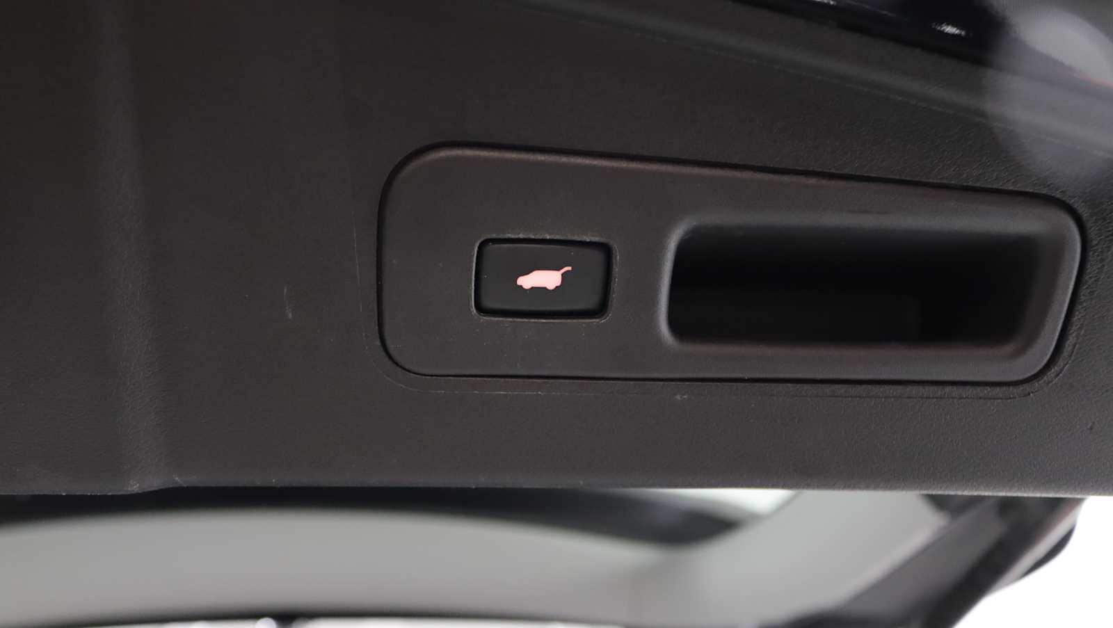 used 2020 Acura MDX car, priced at $22,471