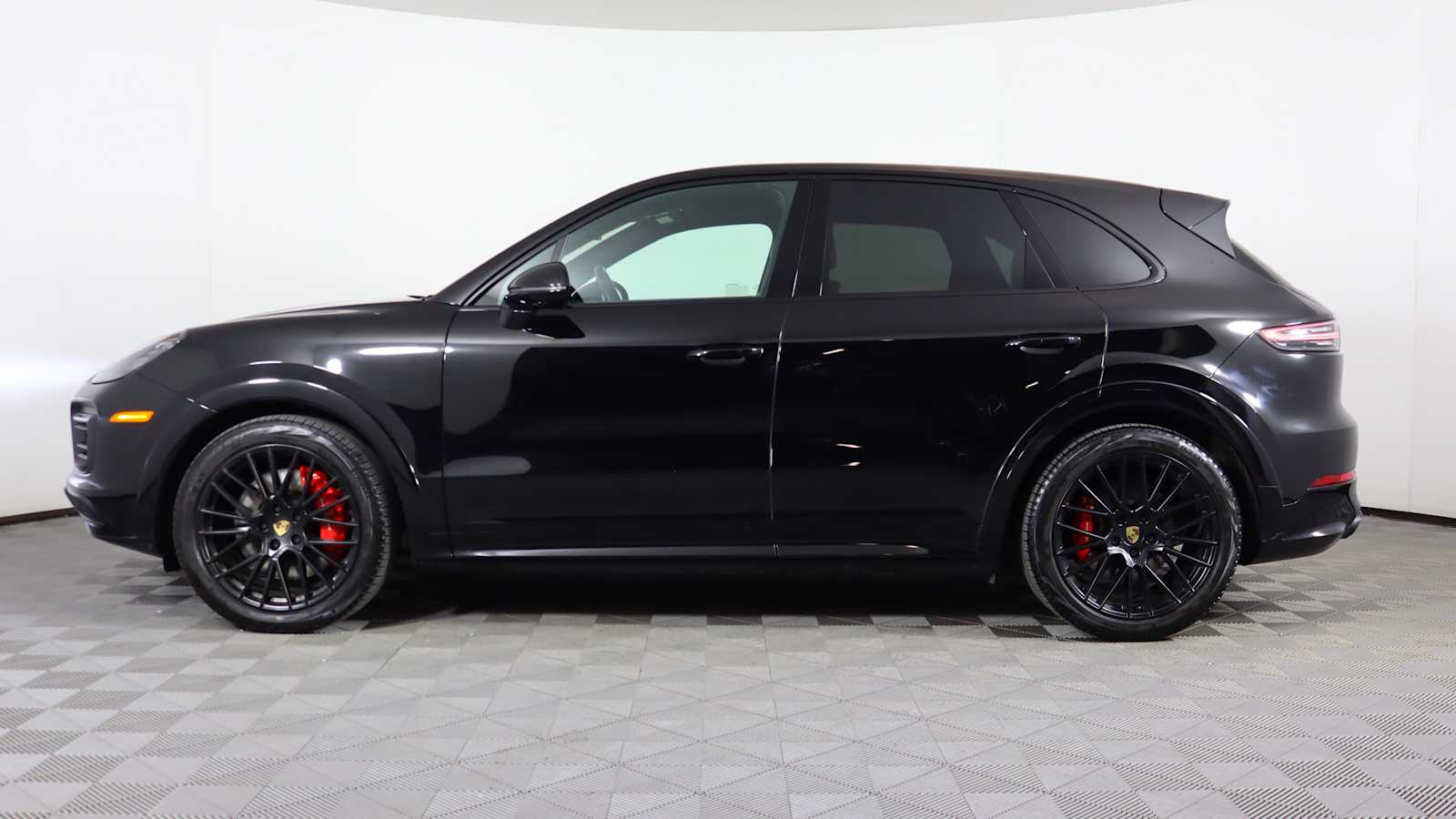 used 2023 Porsche Cayenne car, priced at $86,751