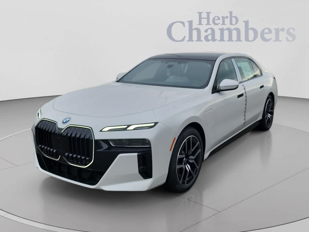 New 2026 BMW 750e xDrive Sedan