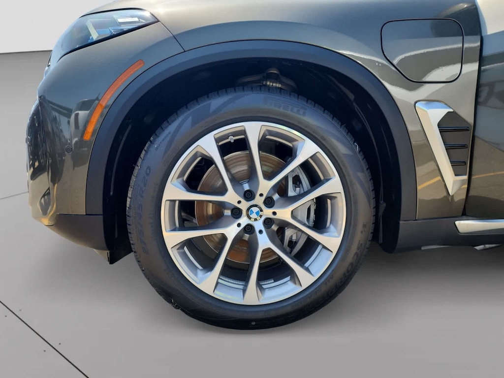 New 2026 BMW X5 PHEV xDrive50e SUV