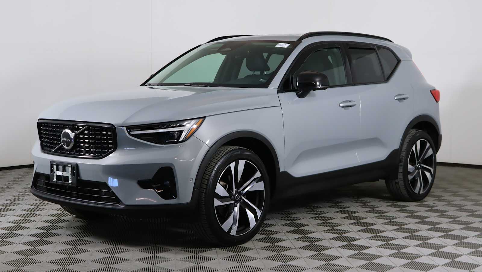 used 2024 Volvo XC40 car, priced at $29,957