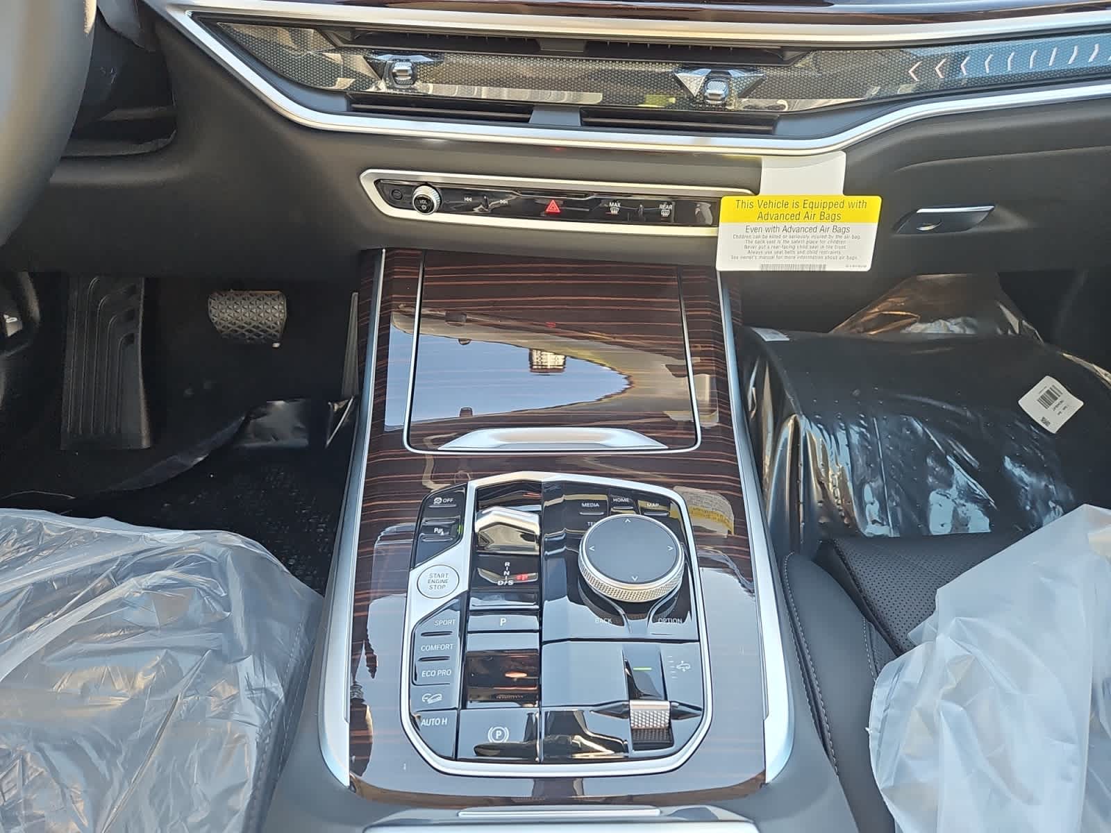new 2026 BMW X7 car, priced at $89,815