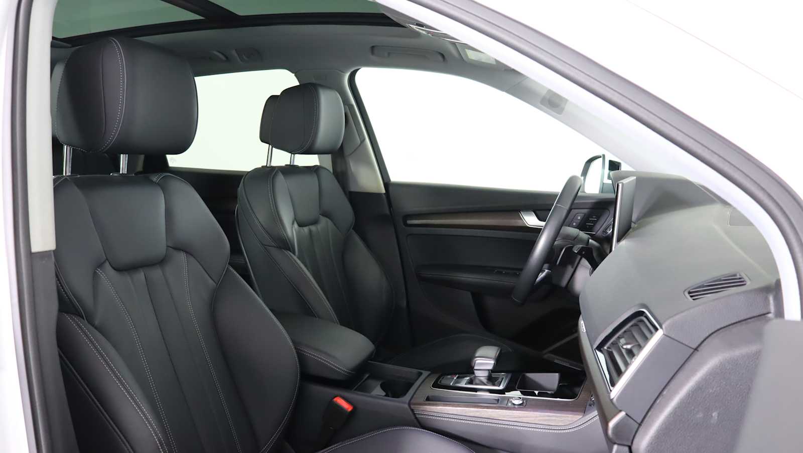 used 2024 Audi Q5 car, priced at $26,882