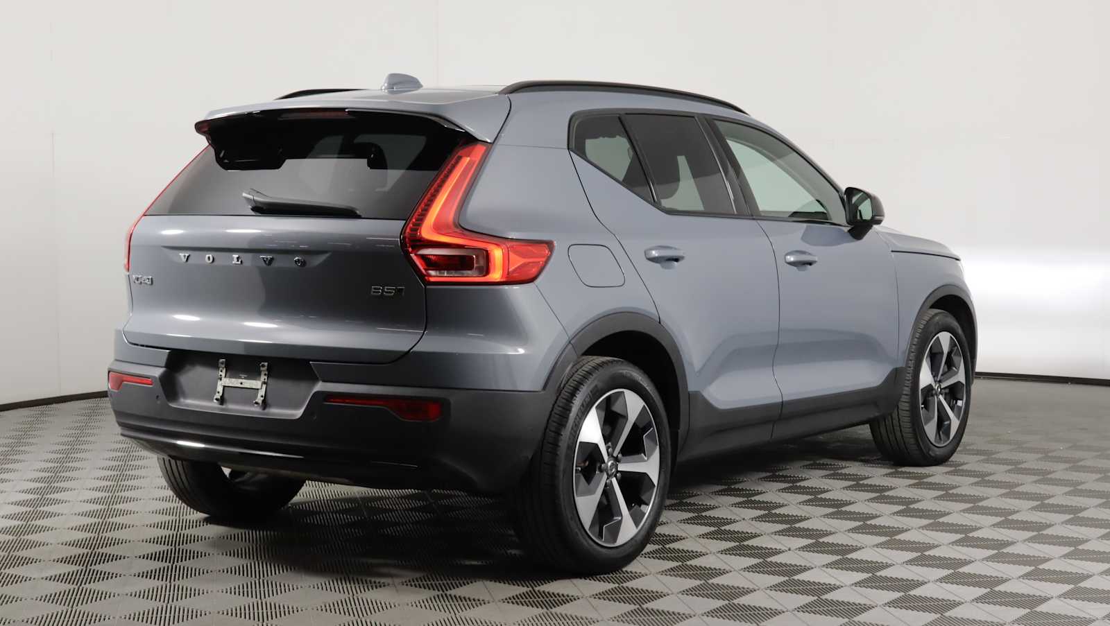 used 2023 Volvo XC40 car, priced at $29,775