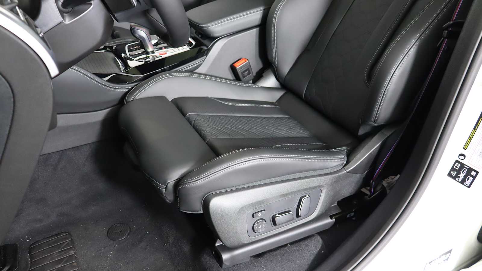 new 2025 BMW X4 M car, priced at $93,765