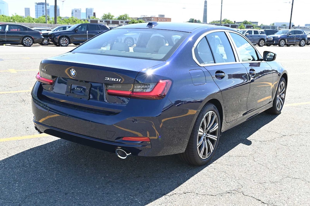 New 2026 BMW 330i xDrive Sedan