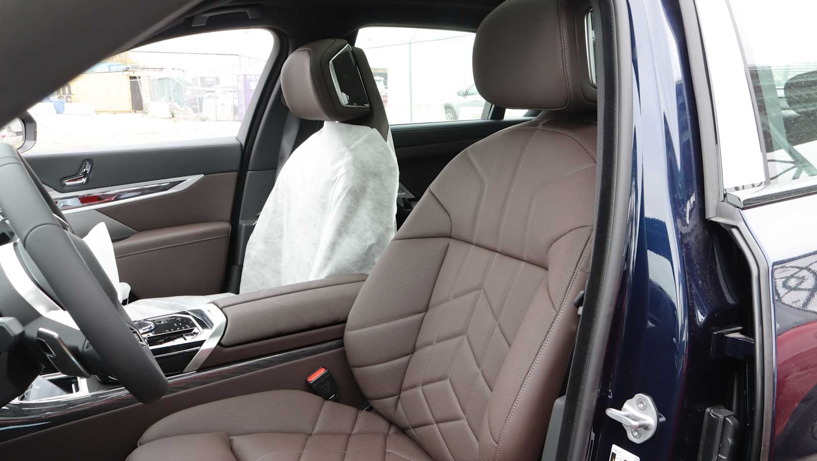 new 2026 BMW 760i car, priced at $132,810