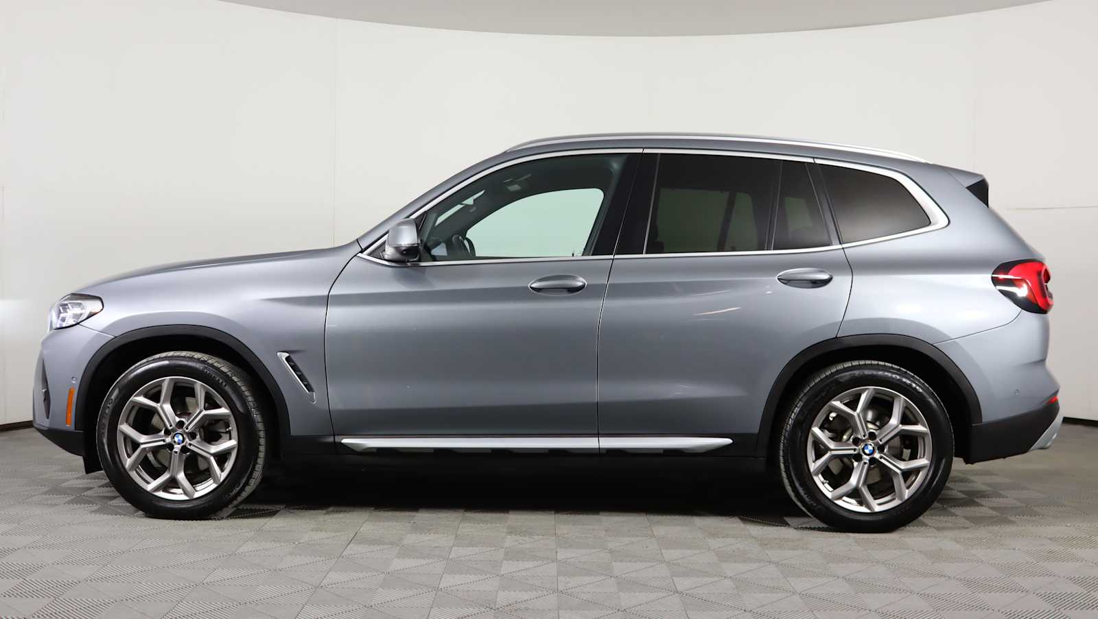 used 2023 BMW X3 car, priced at $36,781