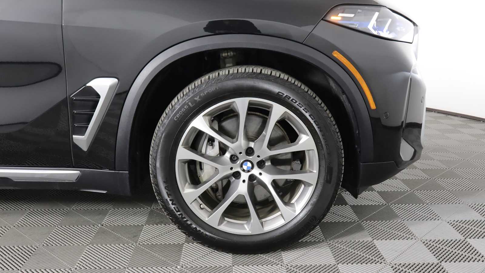 2026 BMW X5 50e - Photo 7