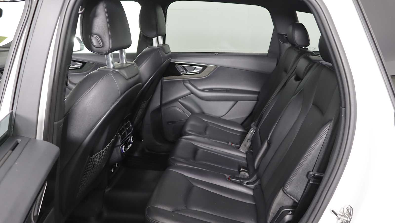 used 2019 Audi Q7 car, priced at $19,828