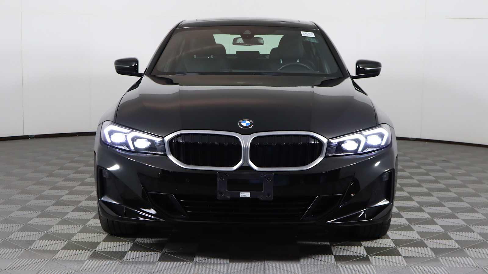 2023 Bmw 330i xDrive photo 2