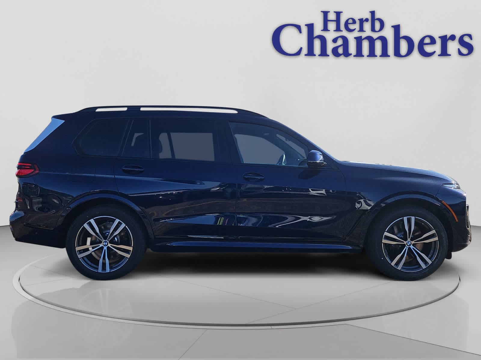 new 2026 BMW X7 car, priced at $105,700