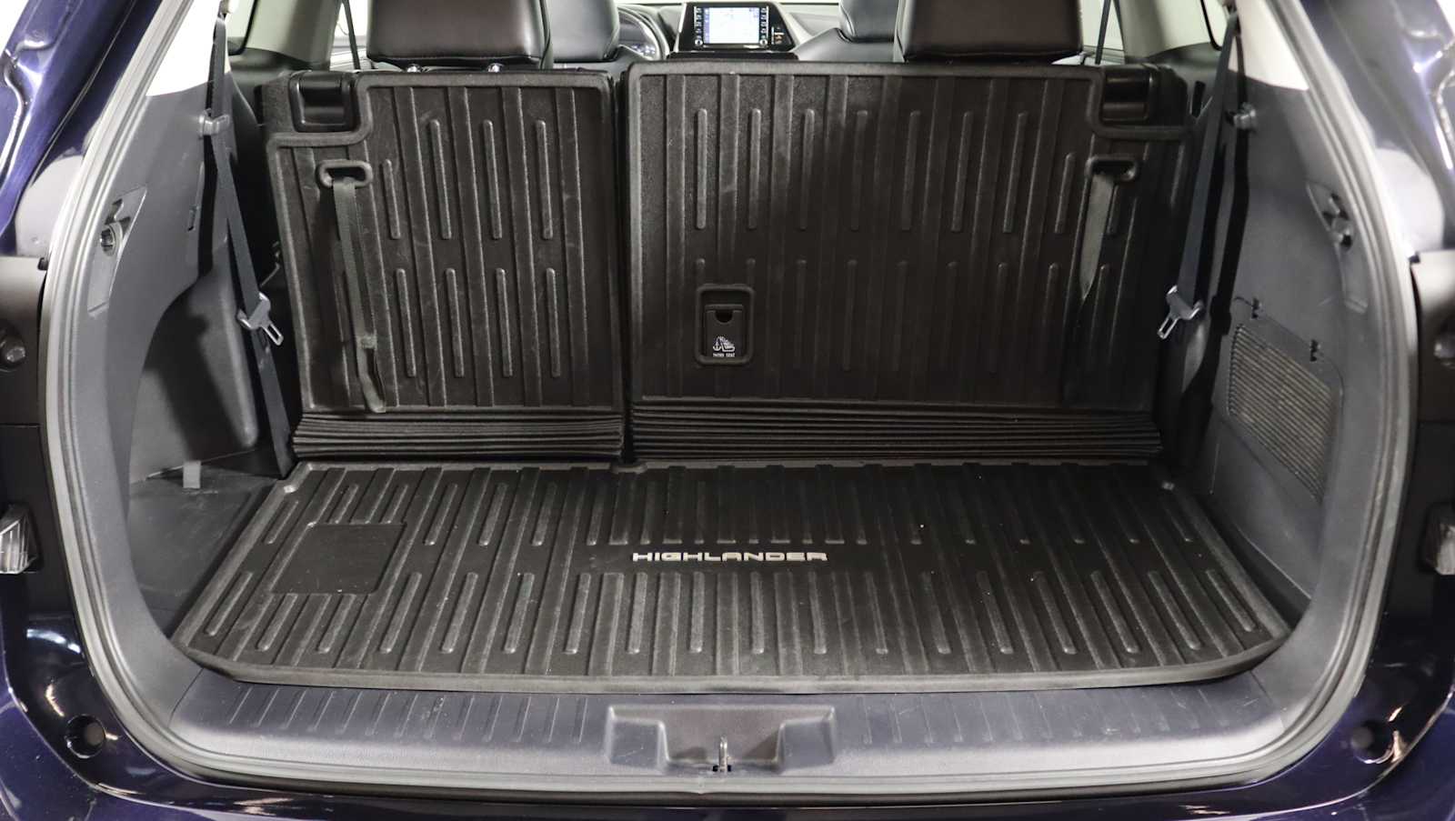 used 2021 Toyota Highlander car, priced at $32,046