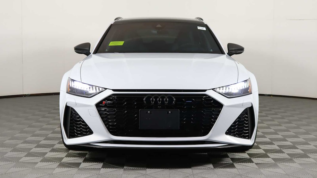 2024 Audi RS 6 Avant Performance photo 2