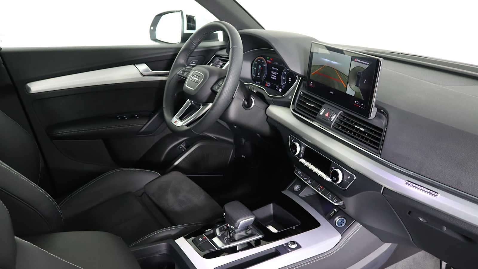 used 2024 Audi Q5 e car, priced at $43,658