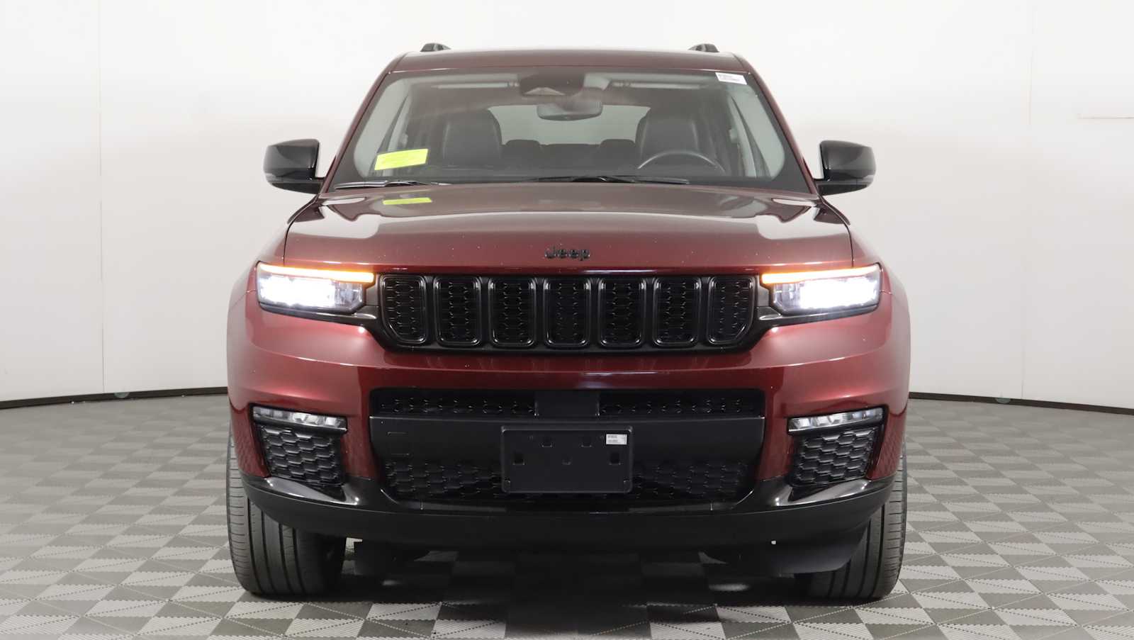 used 2022 Jeep New Grand Cherokee car, priced at $28,451