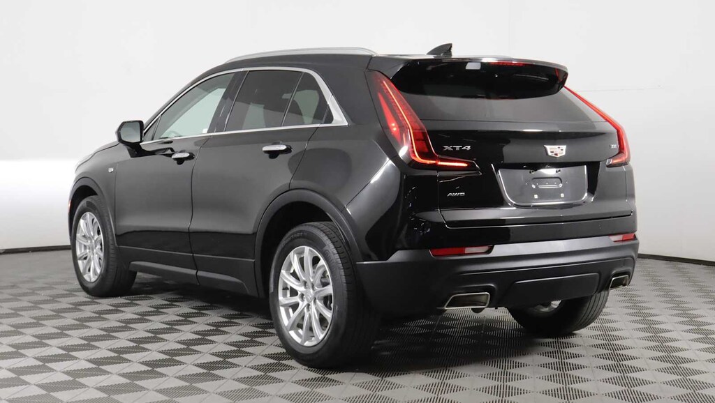 Used 2022 CADILLAC XT4 Luxury SUV
