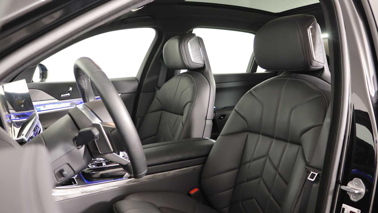 used 2025 BMW 760i car, priced at $108,582