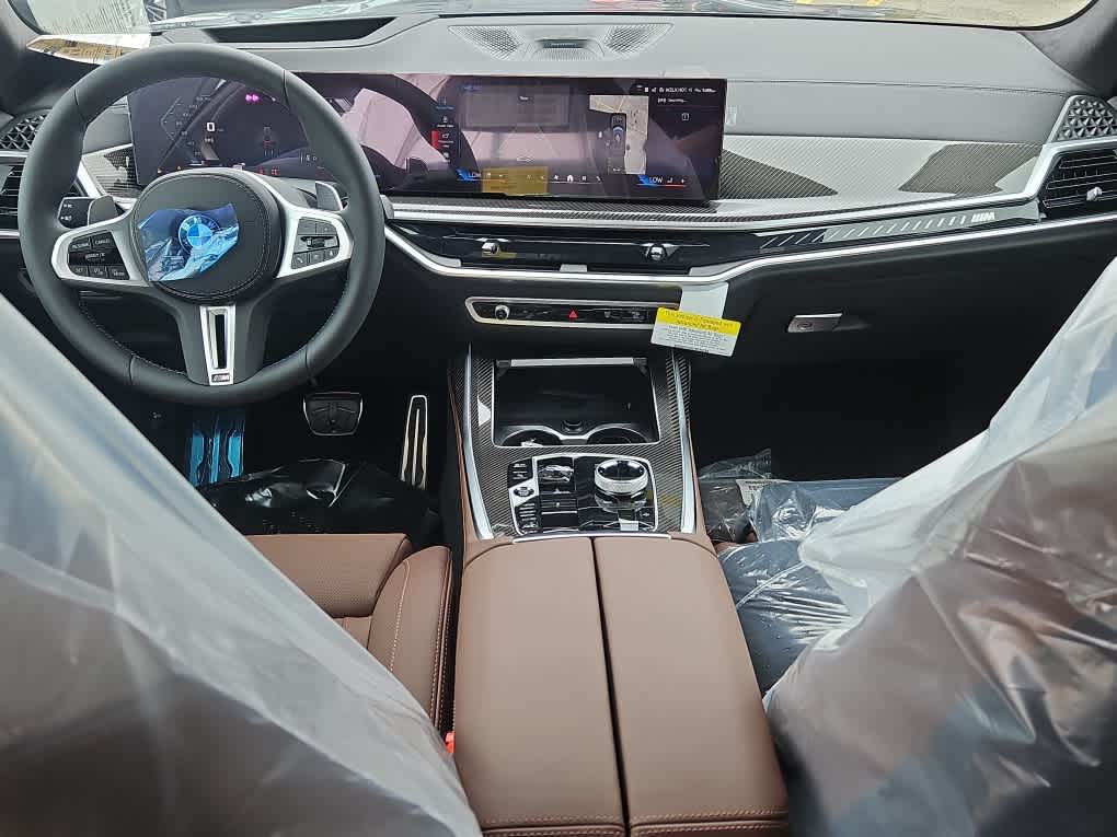 new 2026 BMW X7 car, priced at $125,745