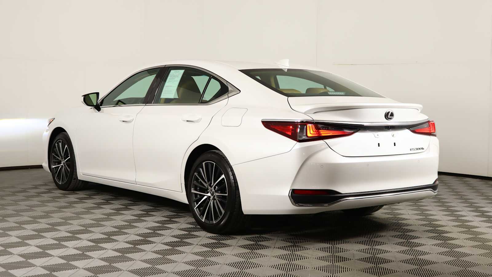 used 2023 Lexus ES 300h car, priced at $35,883