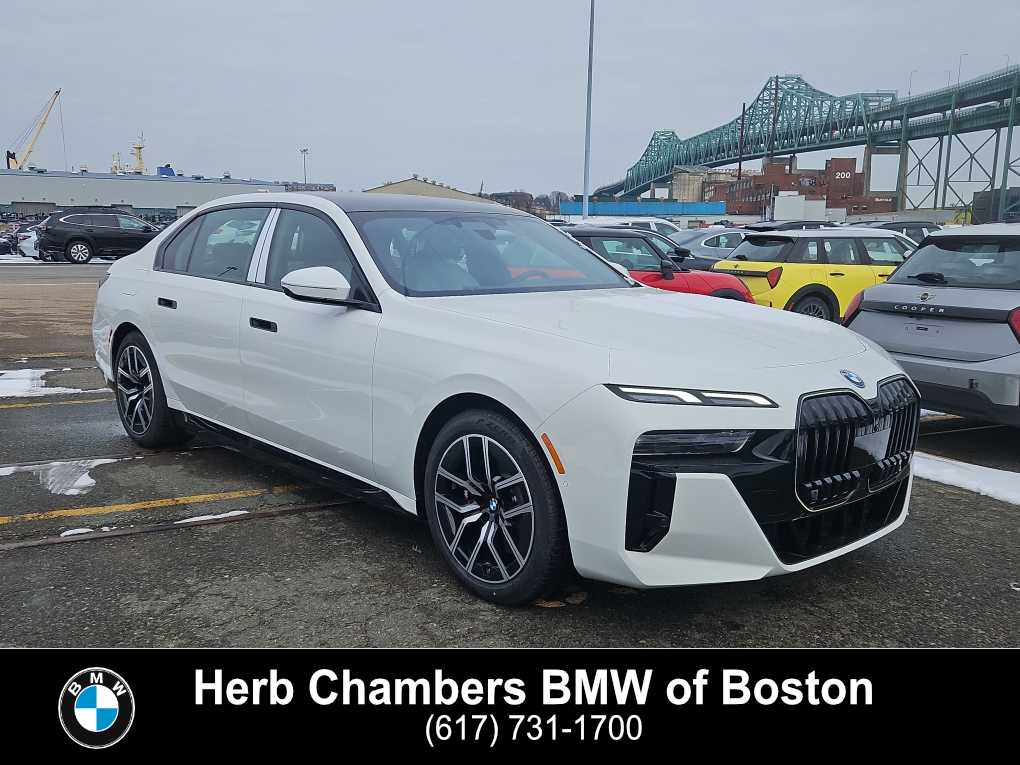 2025 BMW 7 Series 750e's photo