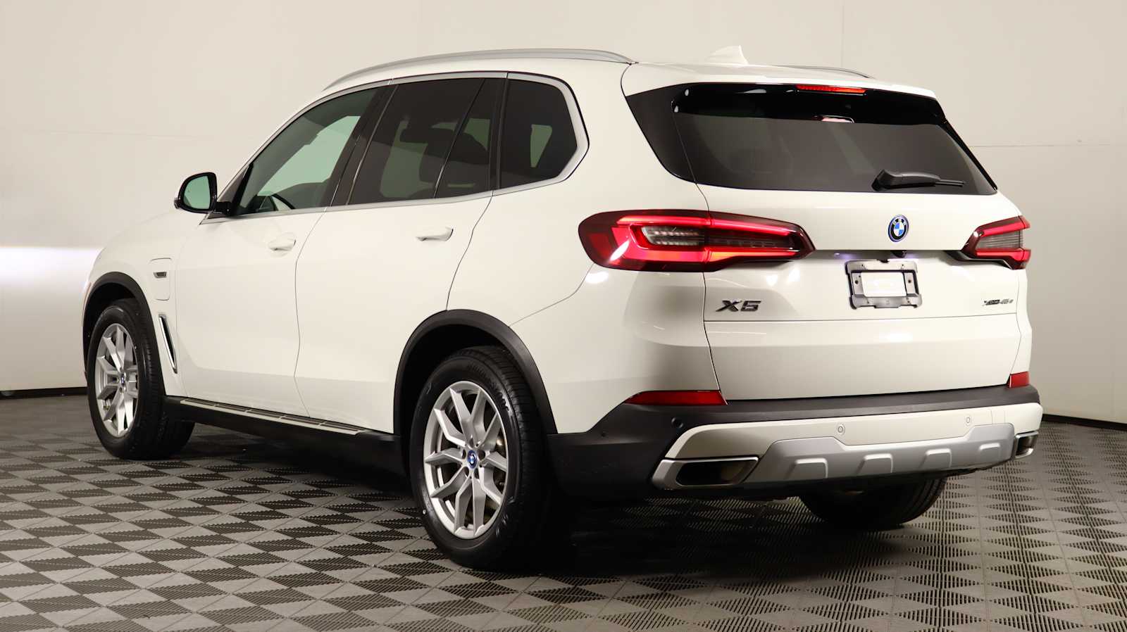 2023 Bmw X5 xDrive45e photo 4