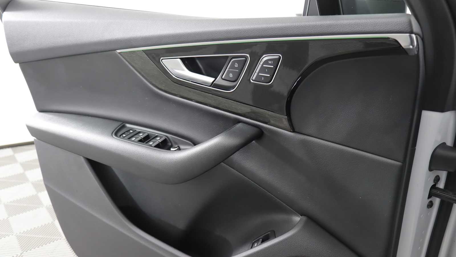 used 2019 Audi Q7 car, priced at $19,828