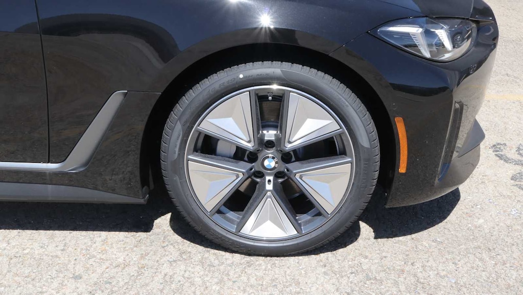 New 2026 BMW i4 xDrive40 Sedan