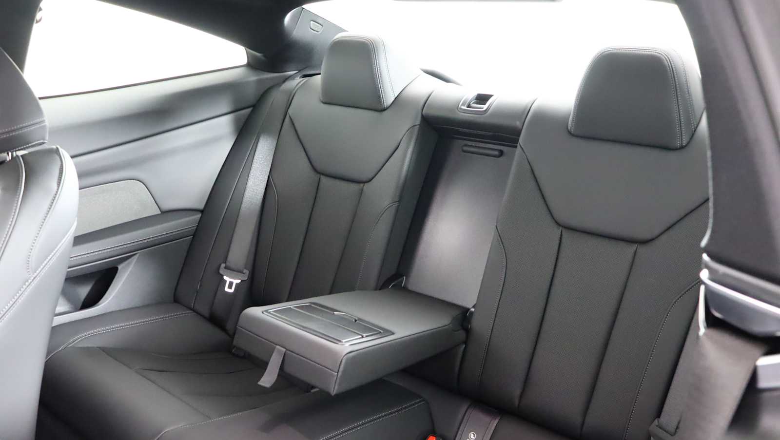 2026 BMW 4 Series 430i - Photo 24