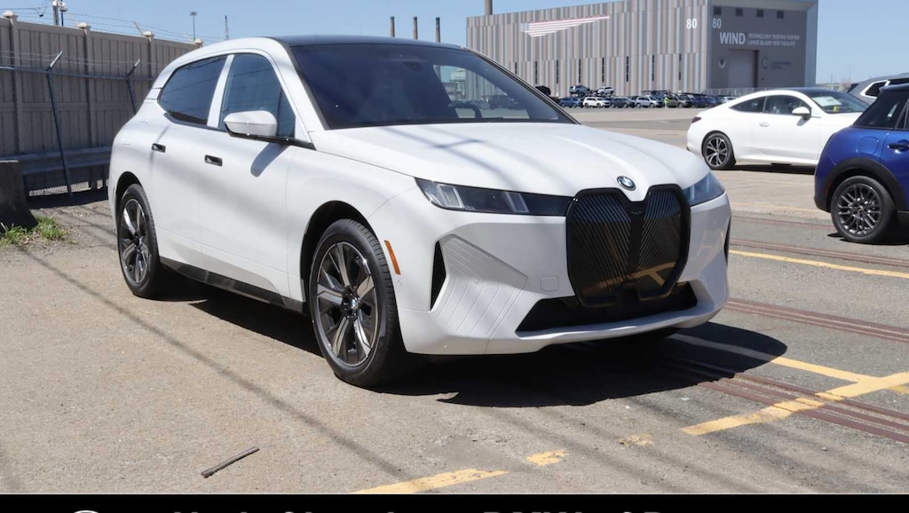 New 2026 BMW iX xDrive60 SUV