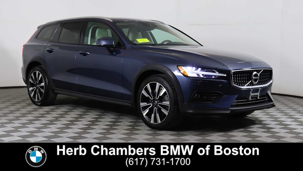 Used 2022 Volvo V60 Cross Country T5 AWD Wagon