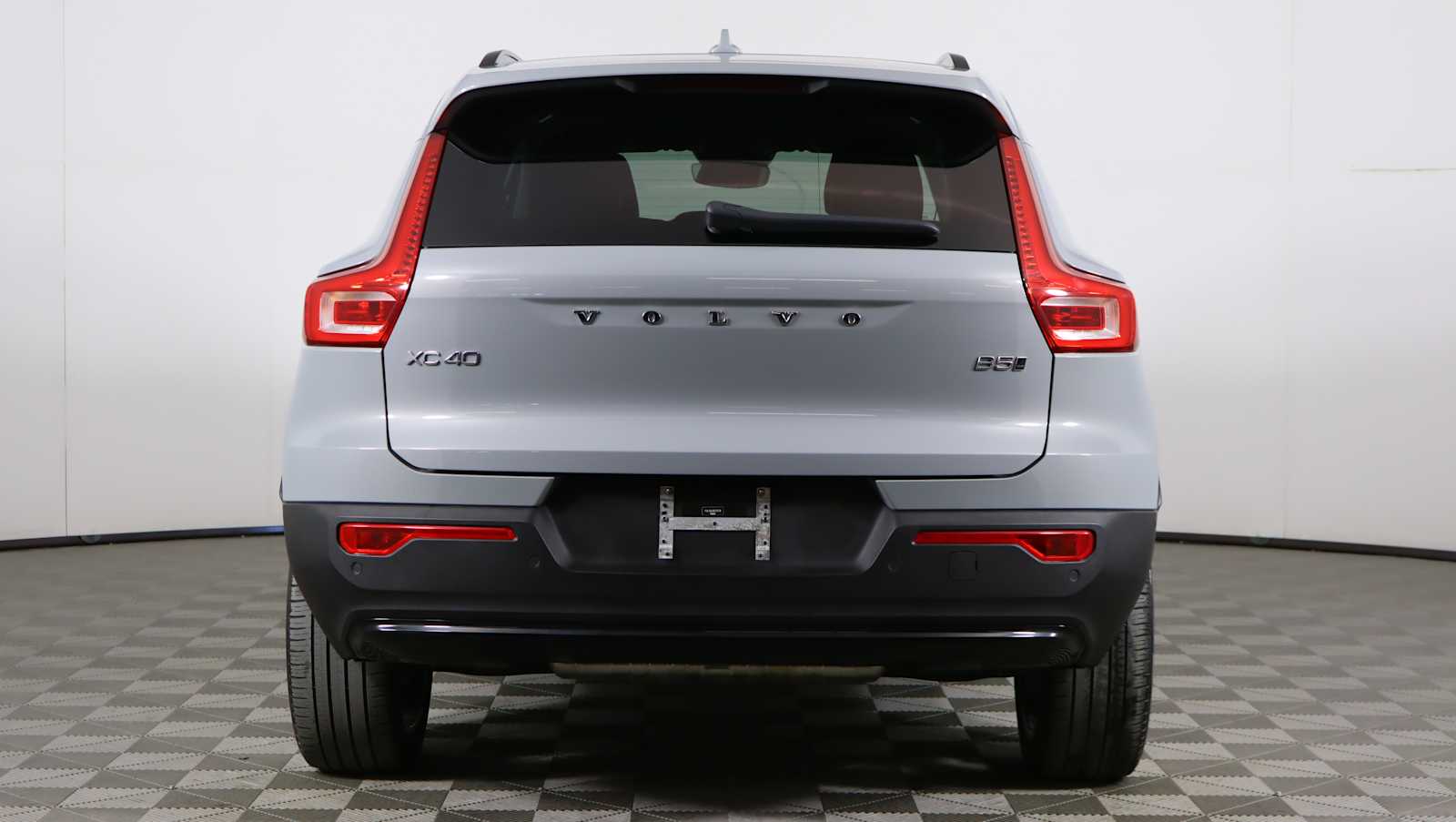 used 2024 Volvo XC40 car, priced at $29,957