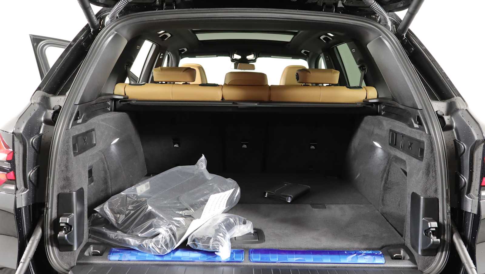 2026 BMW X5 50e - Photo 27