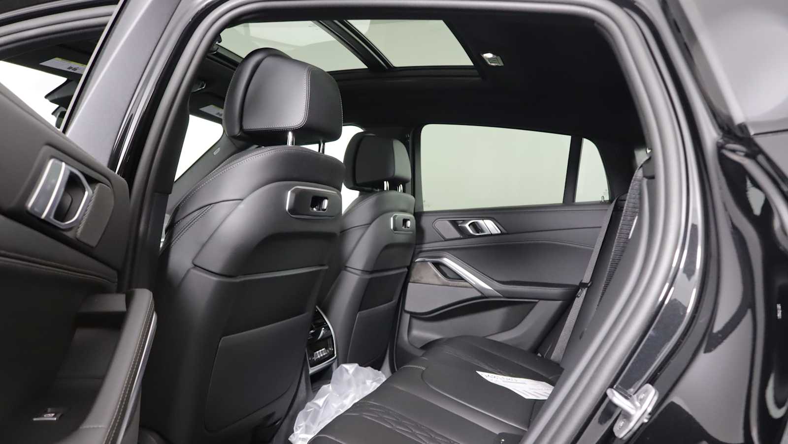 new 2027 BMW X6 car, priced at $104,850