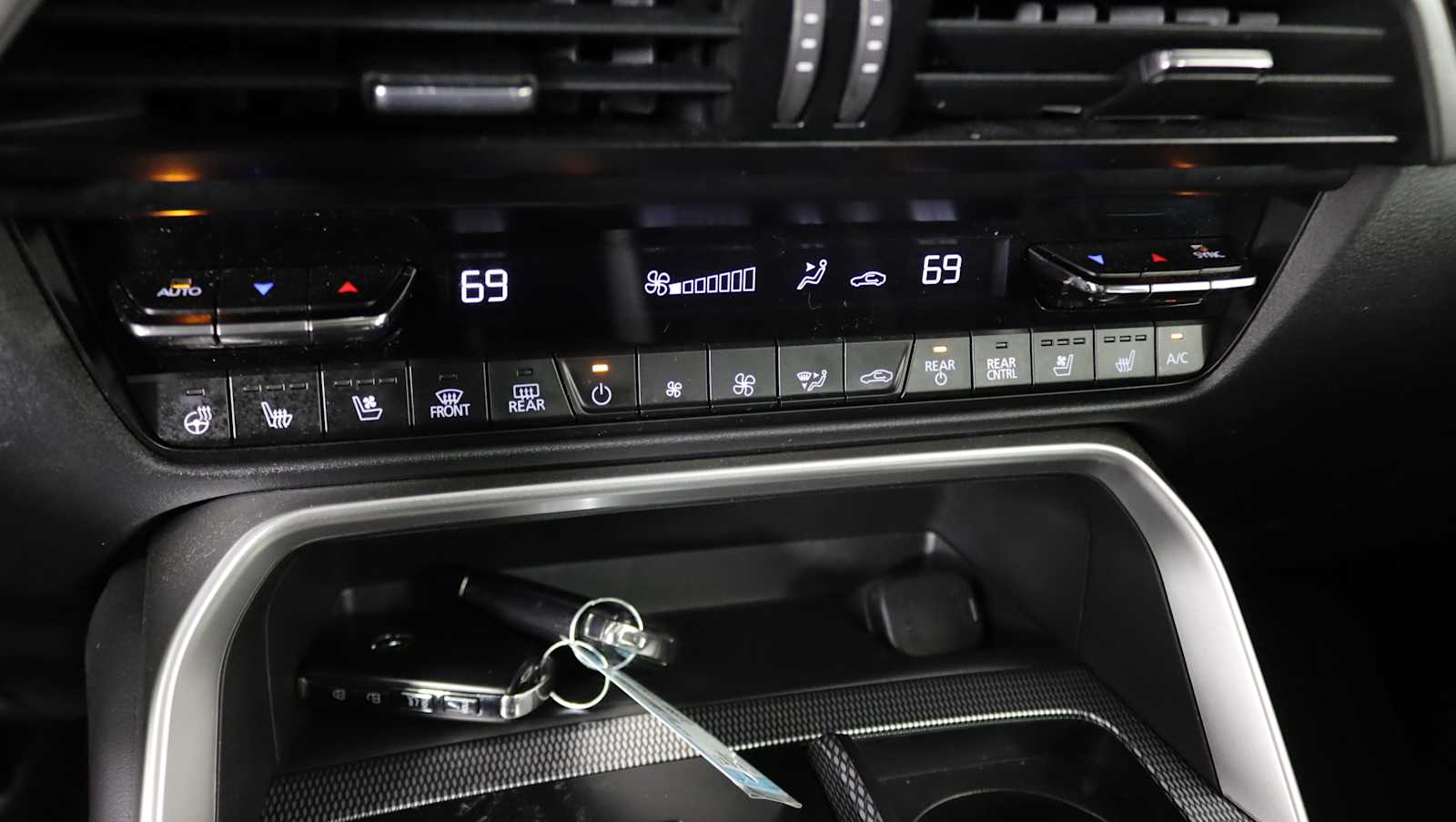 used 2024 Mazda CX-90 car, priced at $36,364