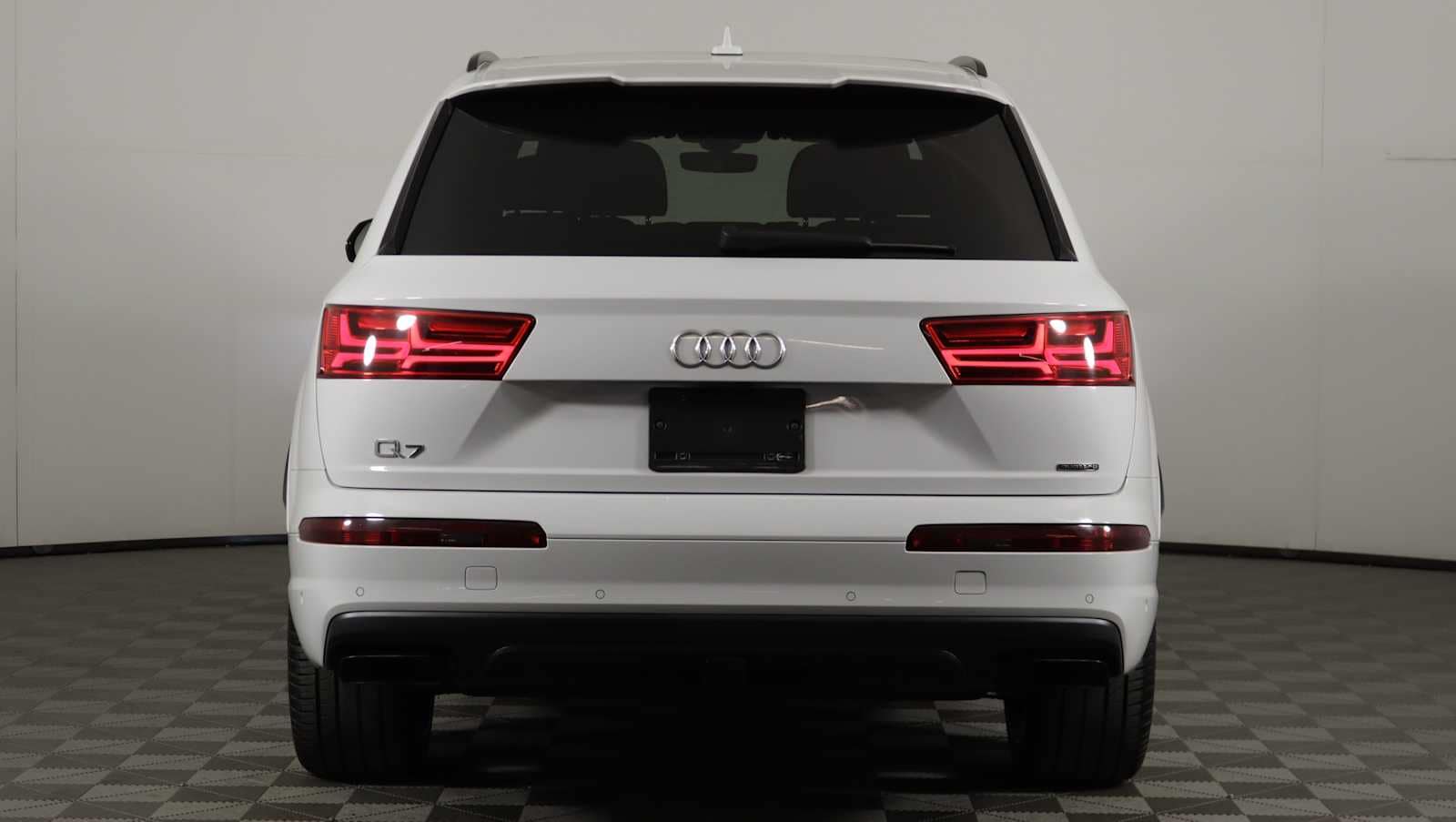 used 2019 Audi Q7 car, priced at $19,828