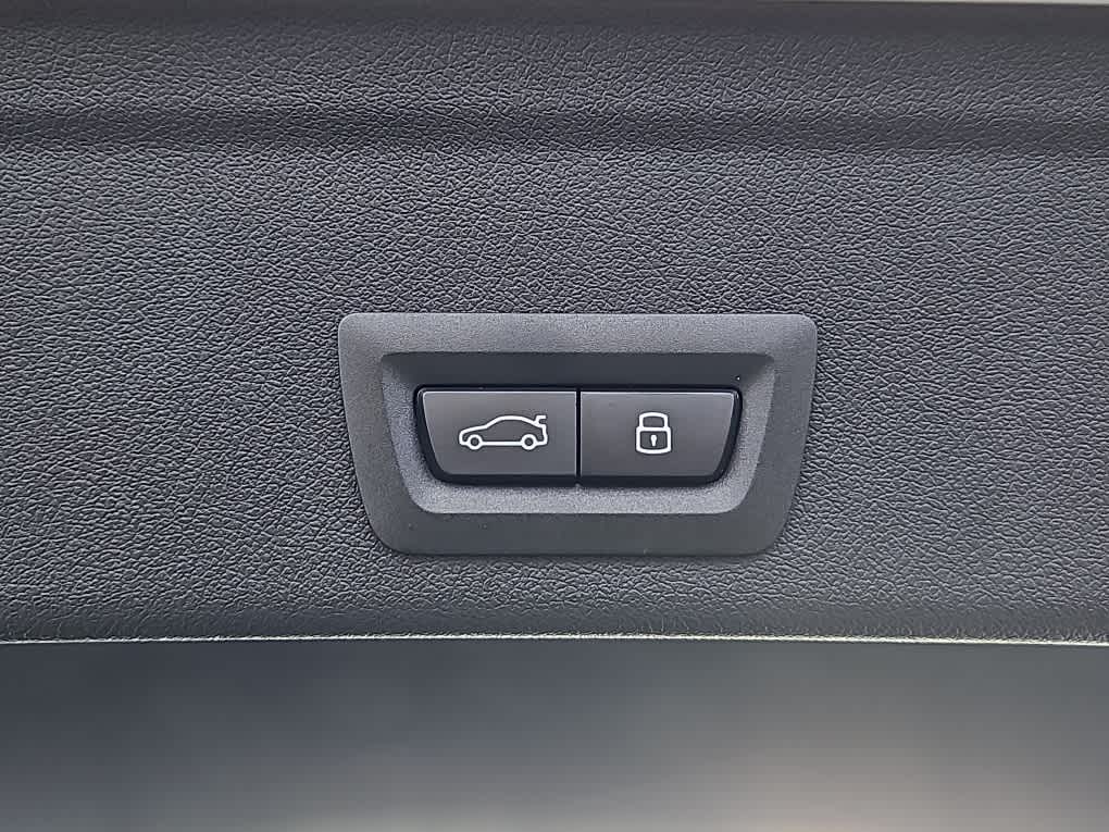 new 2026 BMW X6 M car, priced at $144,475