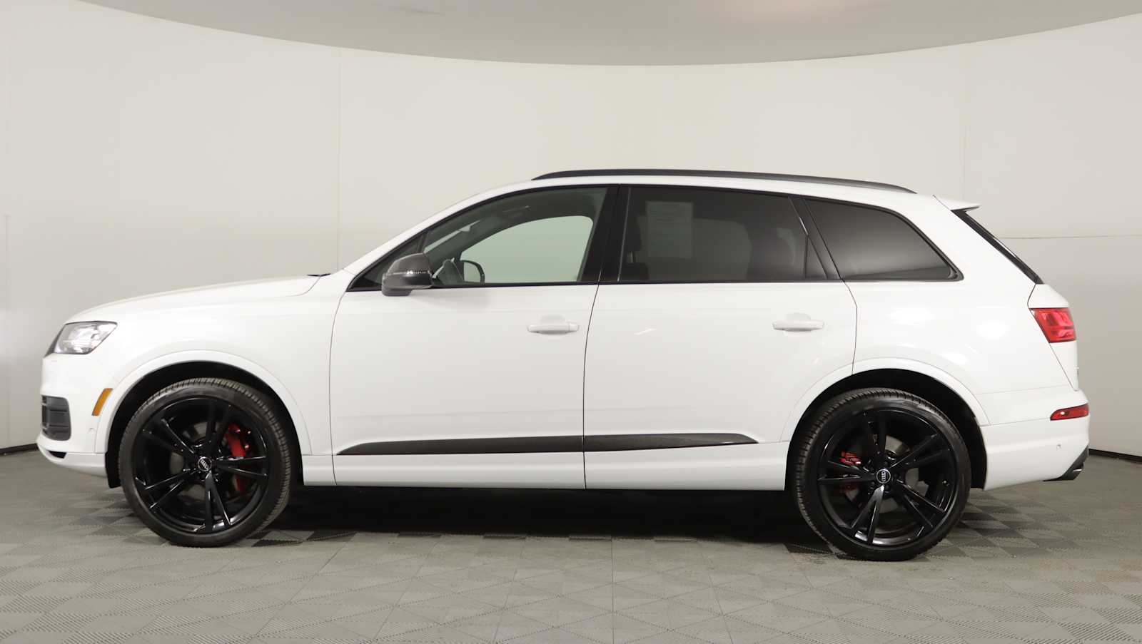 used 2019 Audi Q7 car, priced at $19,828