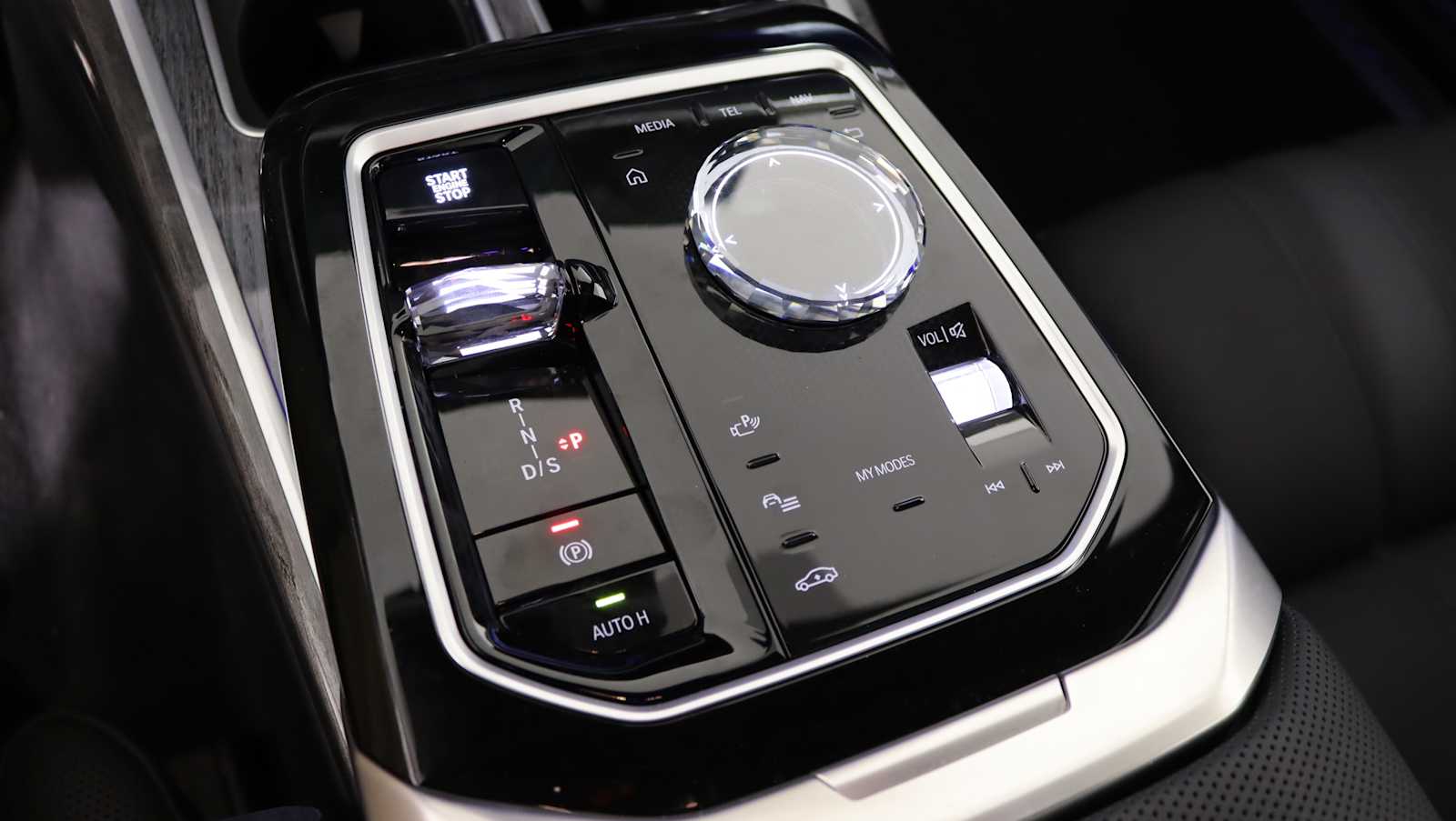 used 2025 BMW 760i car, priced at $108,582