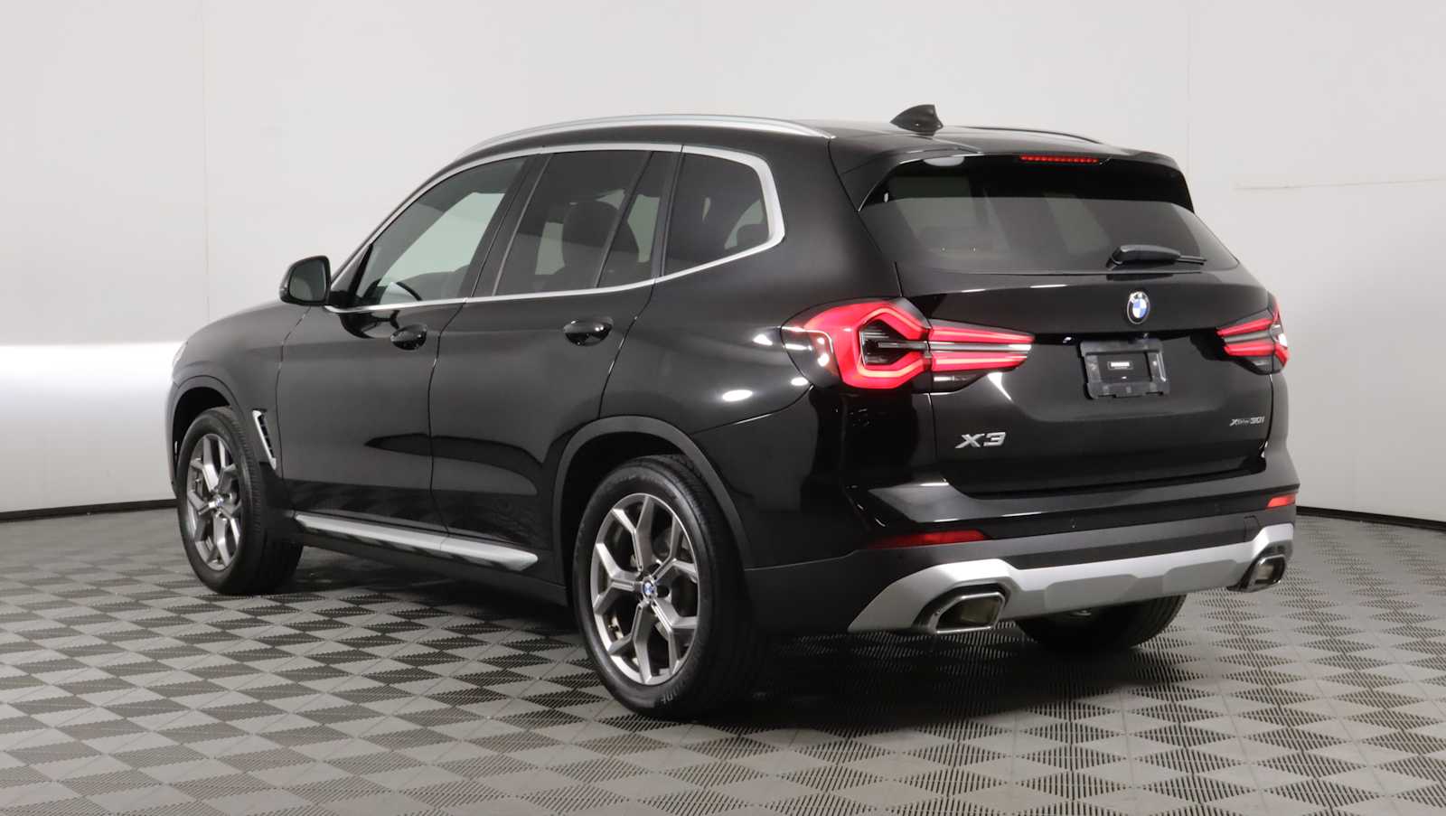 used 2023 BMW X3 car, priced at $38,787