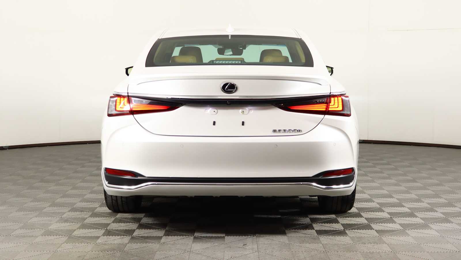 used 2023 Lexus ES 300h car, priced at $35,883