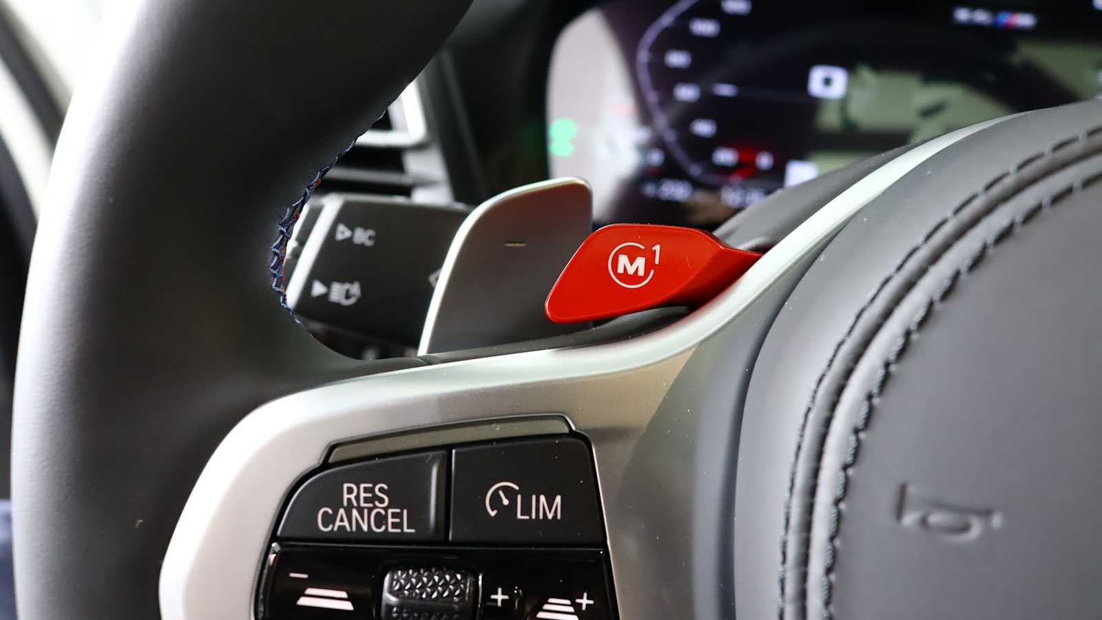 new 2025 BMW X4 M car, priced at $93,765