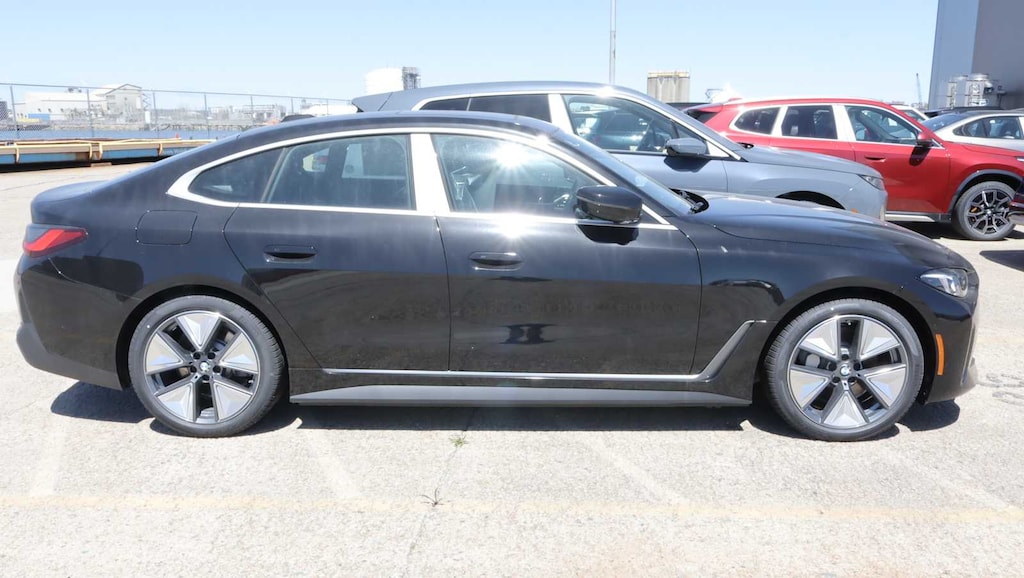 New 2026 BMW i4 xDrive40 Sedan