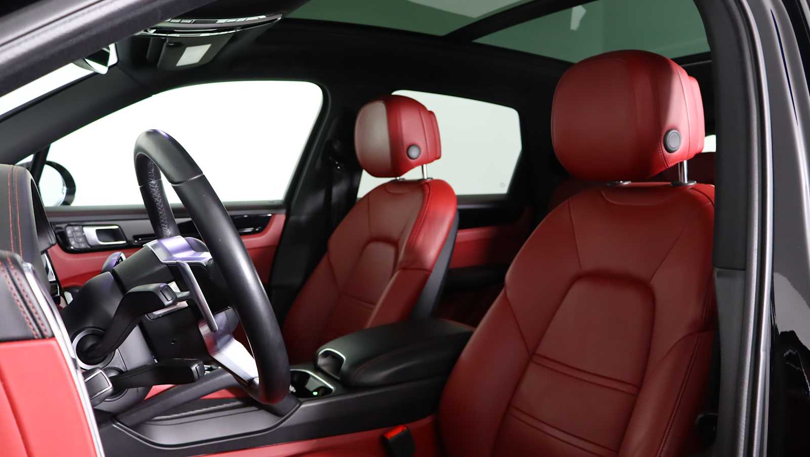 used 2022 Porsche Cayenne car, priced at $51,822