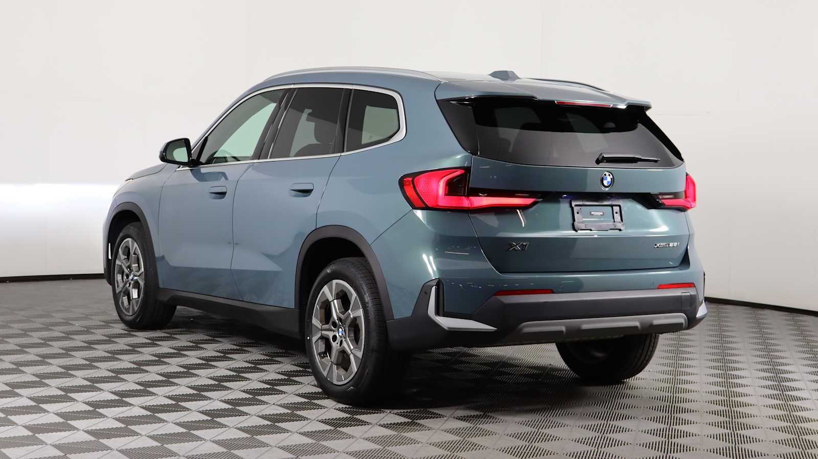 2023 Bmw X1 XDrive28i photo 4
