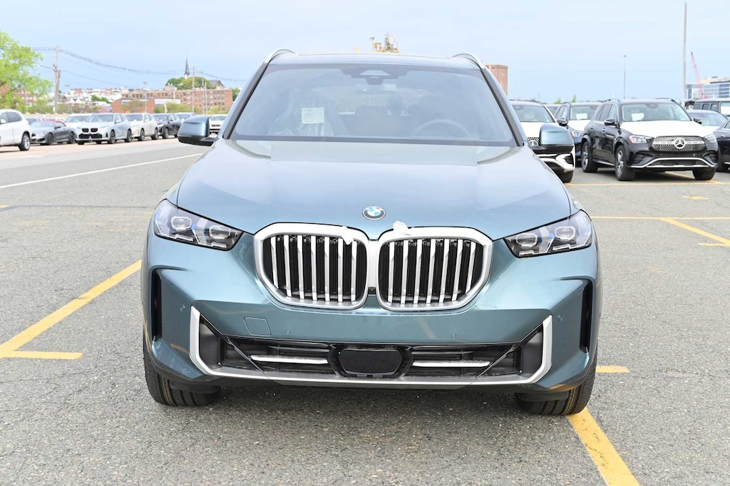 New 2026 BMW X5 xDrive40i SUV