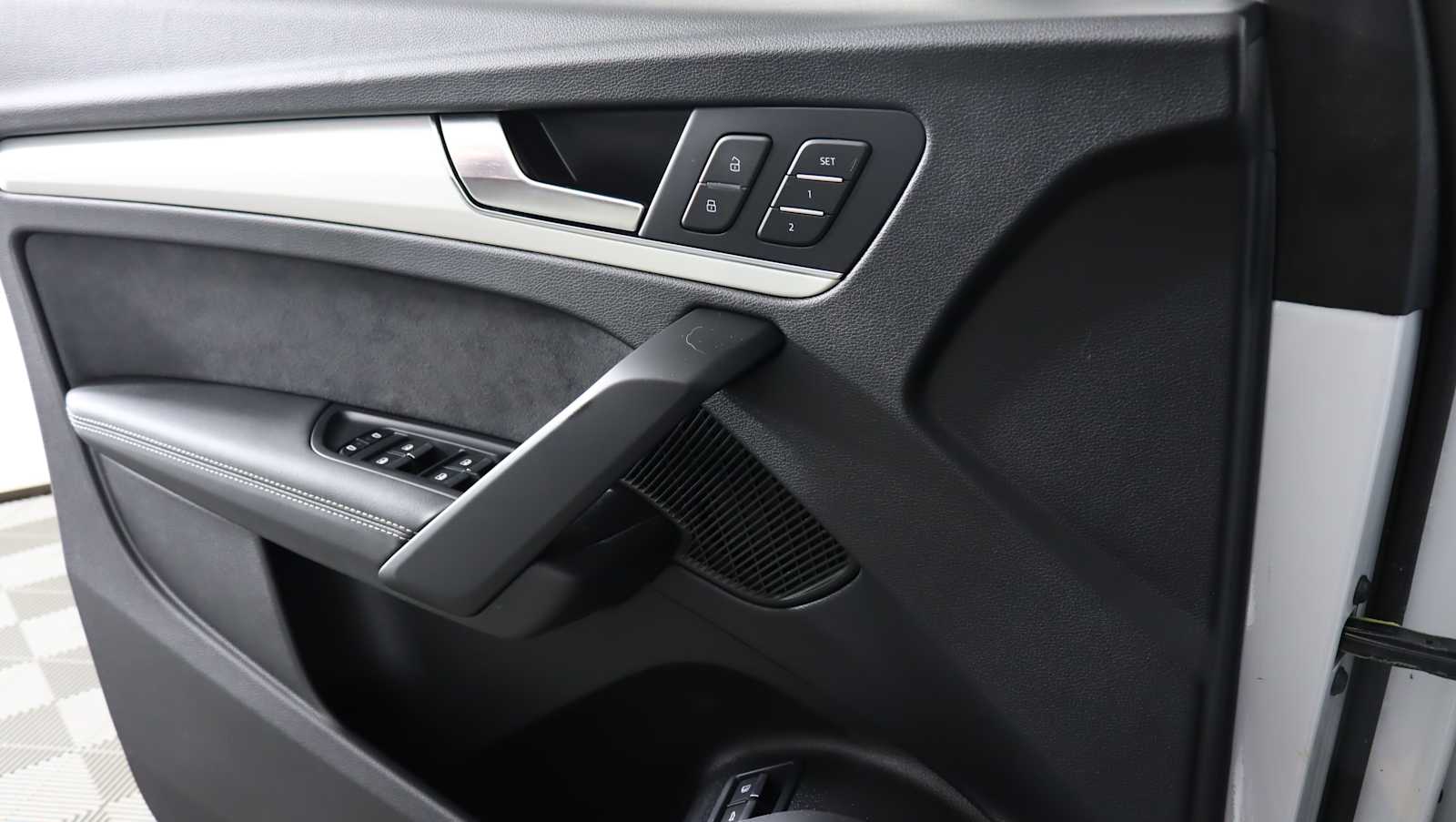 used 2024 Audi Q5 e car, priced at $43,658