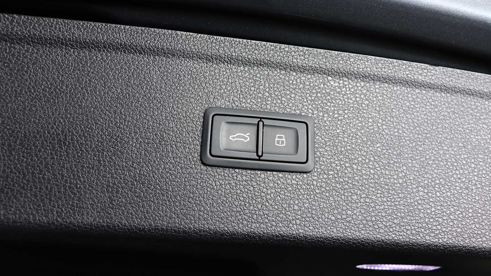 used 2018 Audi Q5 car, priced at $23,528