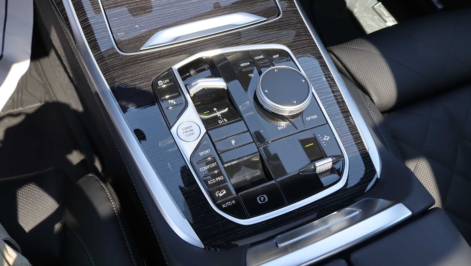 new 2026 BMW X7 car, priced at $99,965